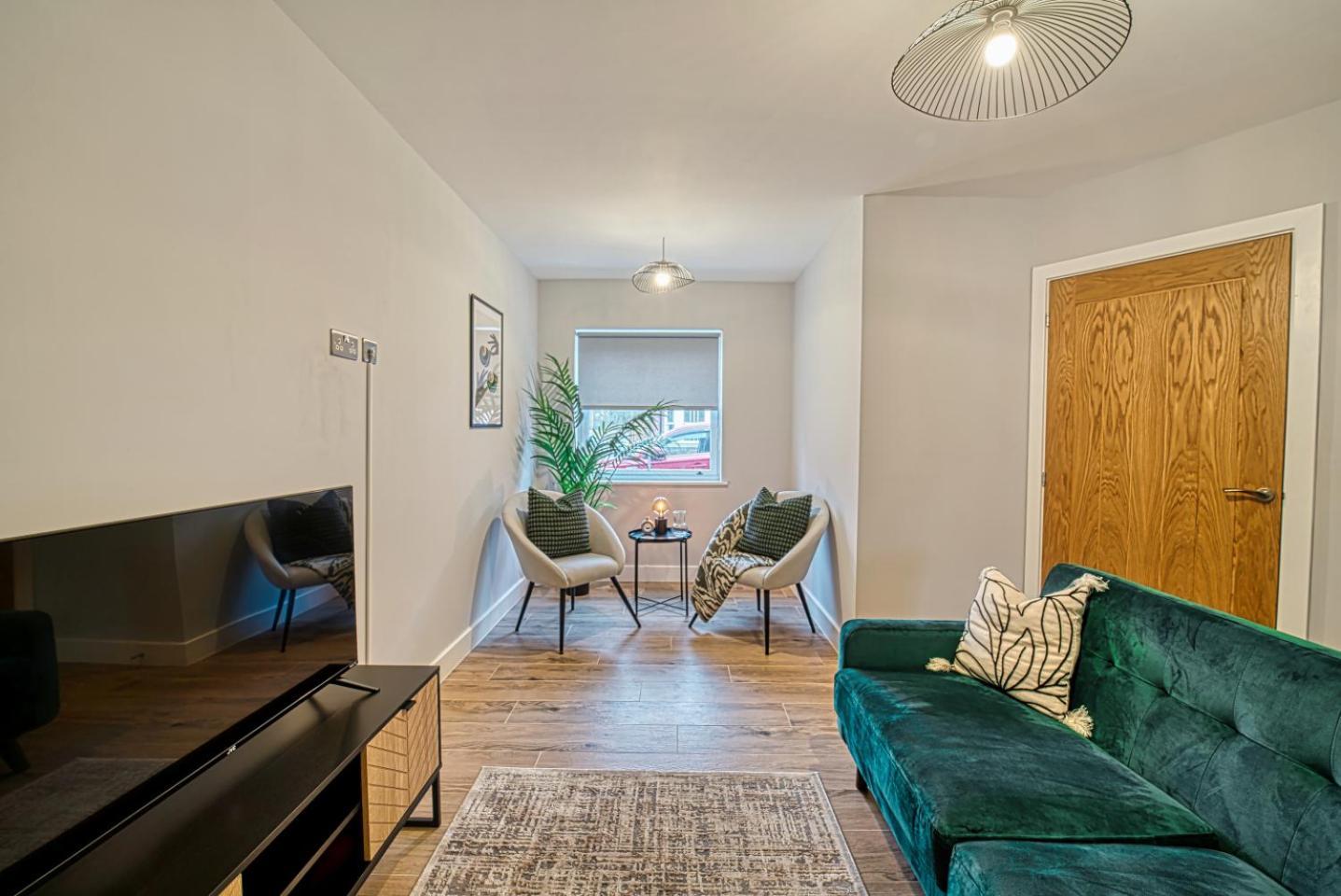And Stylish, Garden And Parking *
