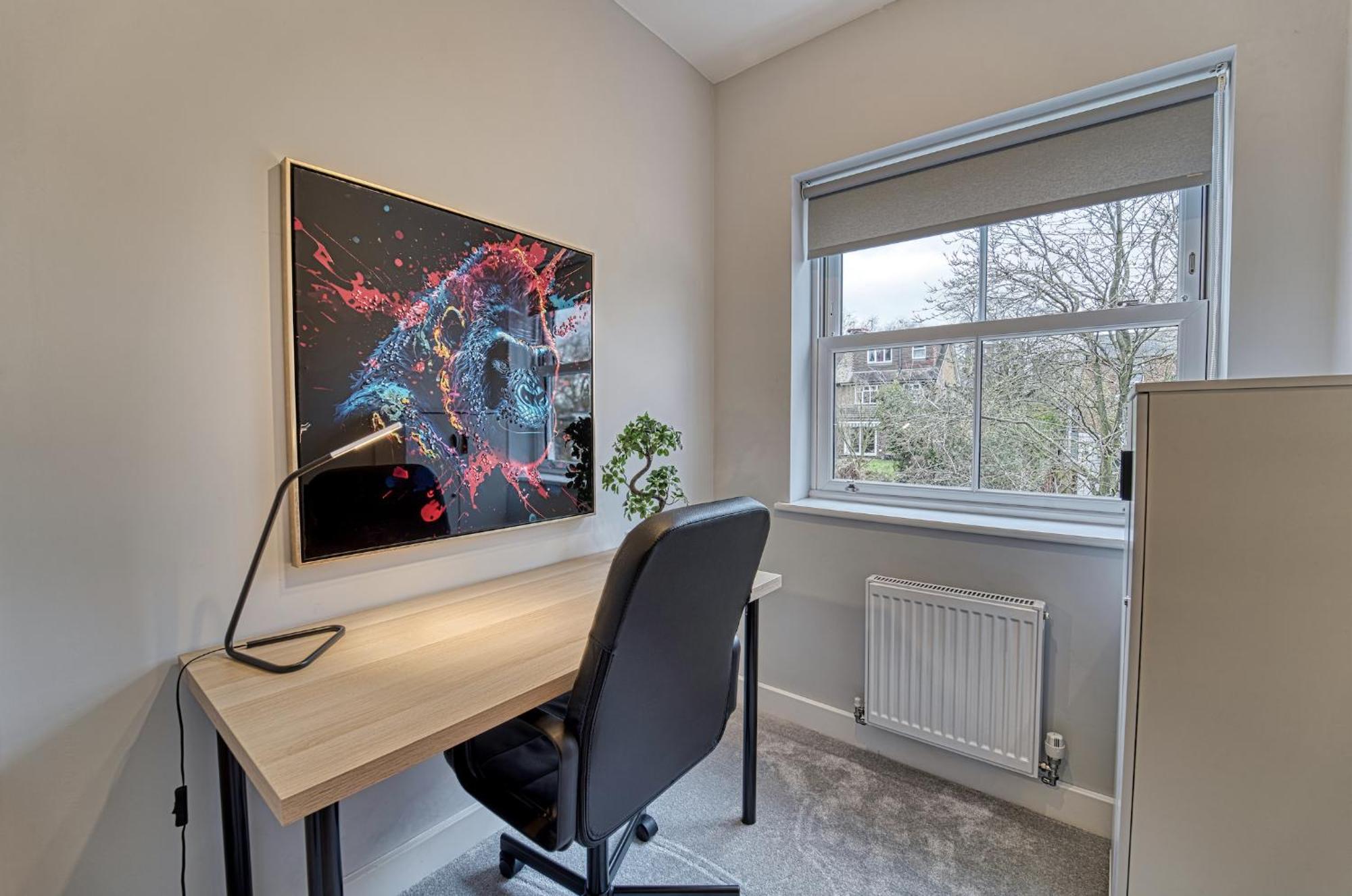 Apartment And Stylish, Garden And Parking *